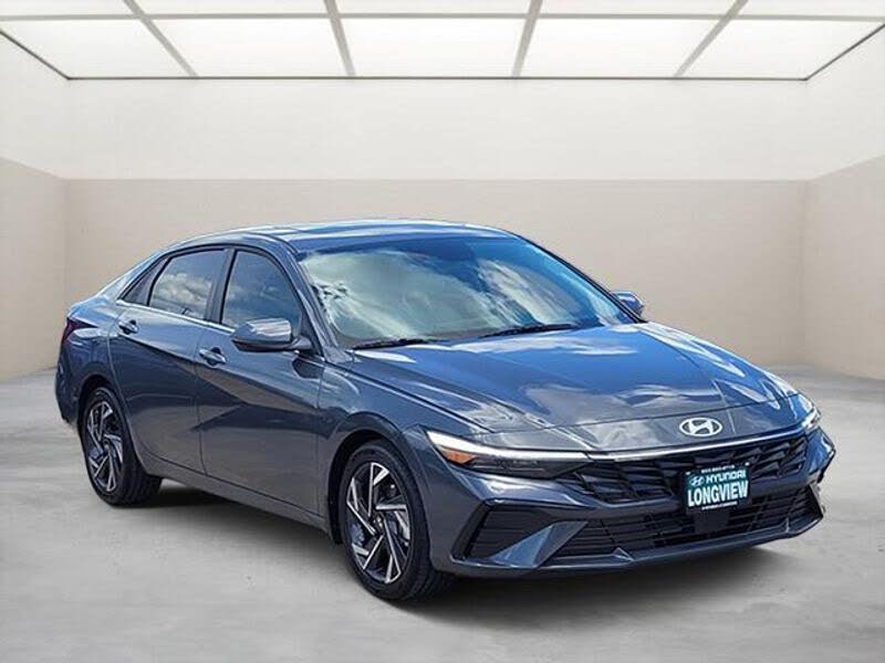 2025 Hyundai Elantra Limited FWD