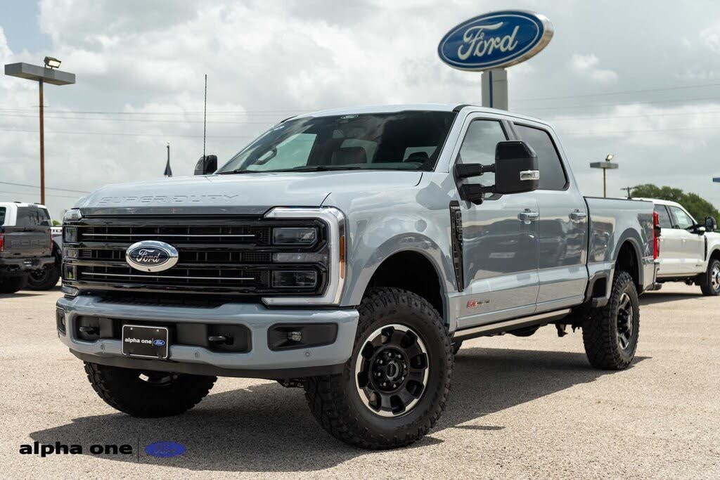 2025 Ford F-250 Super Duty Platinum Crew Cab 4WD