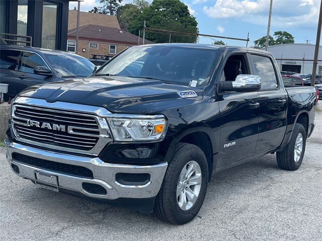 2024 RAM 1500 Laramie Crew Cab 4WD