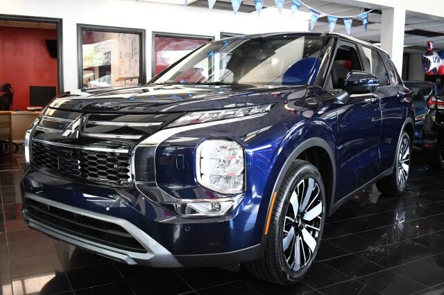 2025 Mitsubishi Outlander SE FWD