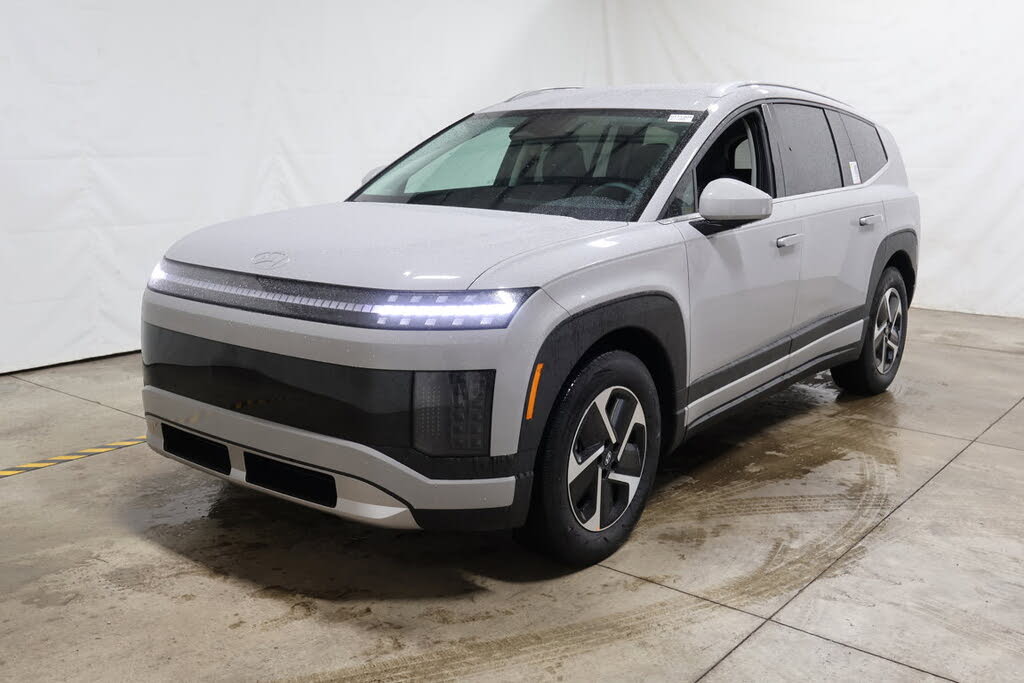 2026 Hyundai Ioniq 9 SE AWD