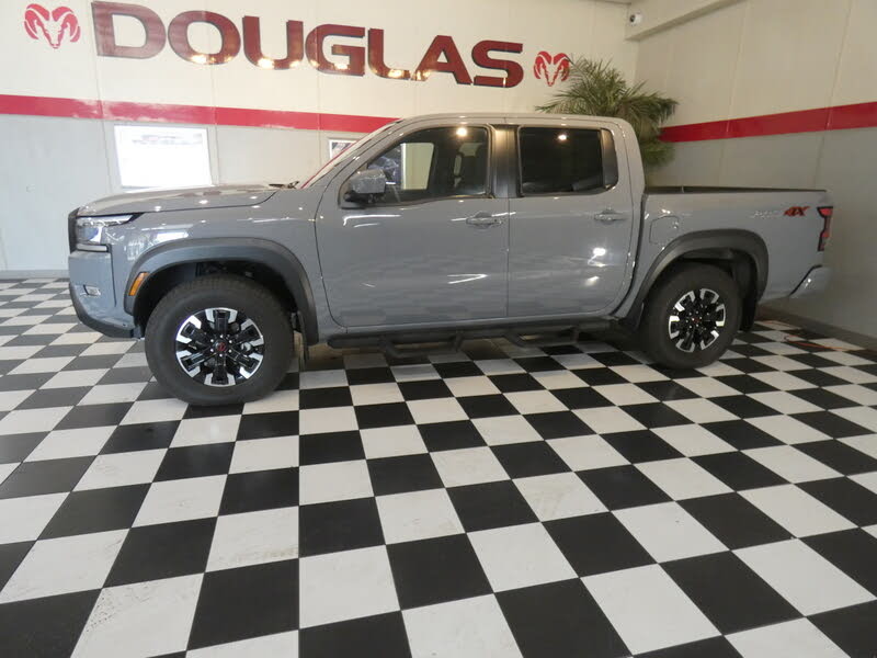 2023 Nissan Frontier PRO-4X Crew Cab 4WD