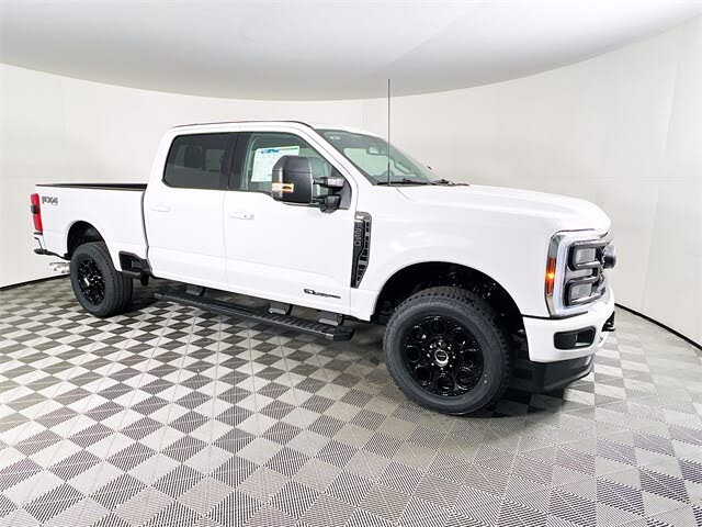 2025 Ford F-250 Super Duty XLT Crew Cab 4WD