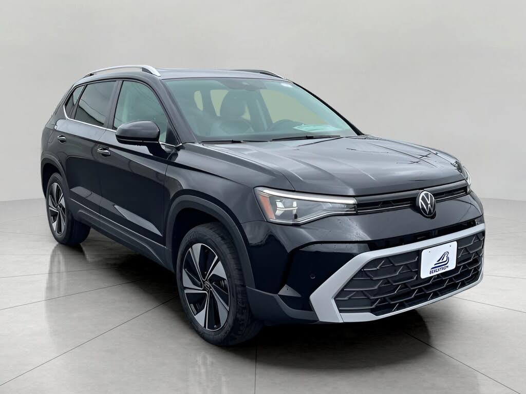 2025 Volkswagen Taos SE 4Motion