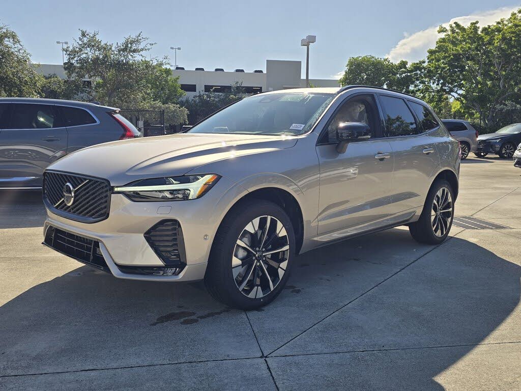 2026 Volvo XC60 B5 Plus AWD