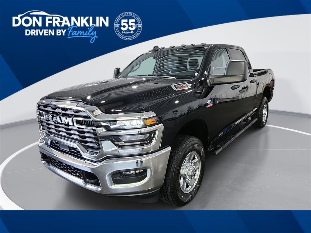 2025 RAM 2500 Tradesman Crew Cab 4WD