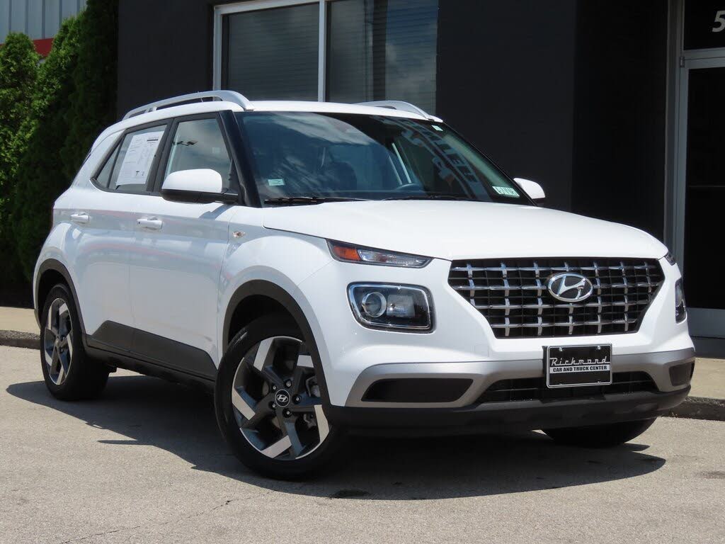 2024 Hyundai Venue SEL FWD
