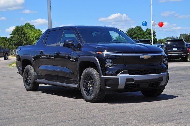 2025 Chevrolet Silverado EV LT Crew Cab e4WD