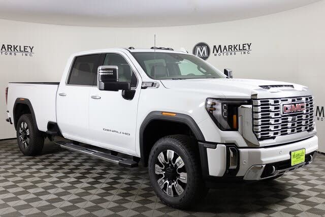 2025 GMC Sierra 3500HD Denali Crew Cab 4WD