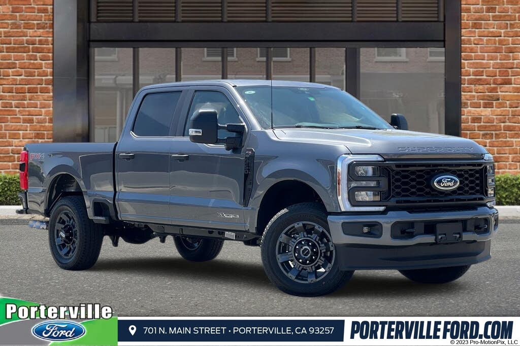 2025 Ford F-250 Super Duty XL Crew Cab 4WD