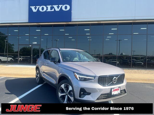 2026 Volvo XC40 B5 Plus AWD
