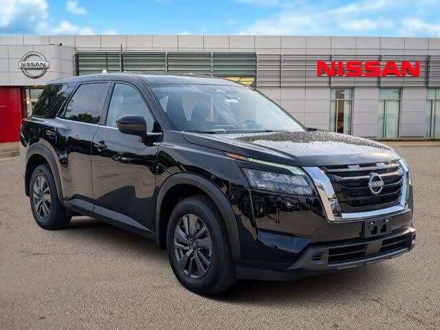 2025 Nissan Pathfinder S 4WD