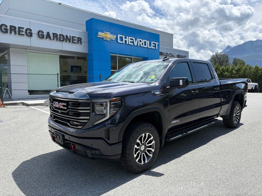 2023 GMC Sierra 1500 AT4 Crew Cab 4WD