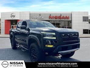 Nissan Frontier PRO-4X Crew Cab 4WD