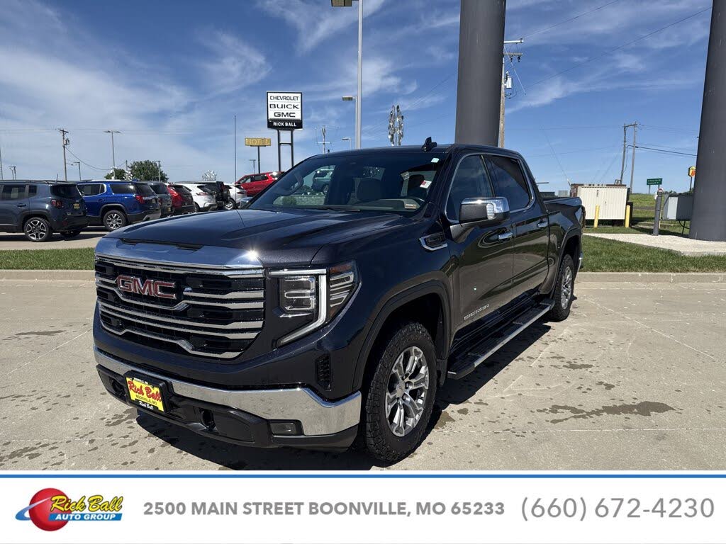 2023 GMC Sierra 1500 SLT Crew Cab 4WD