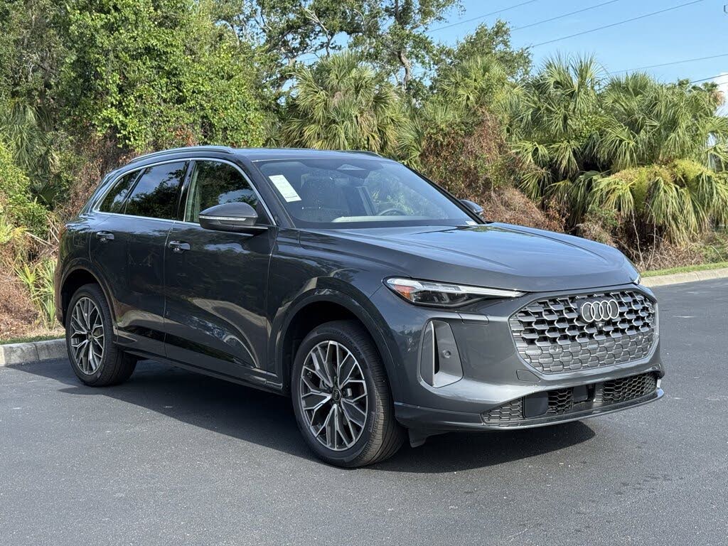 2025 Audi Q5 quattro Premium Plus 40 TFSI