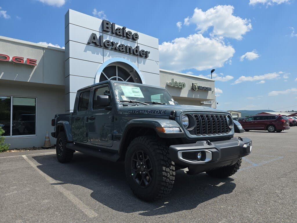 2025 Jeep Gladiator High Tide Crew Cab 4WD