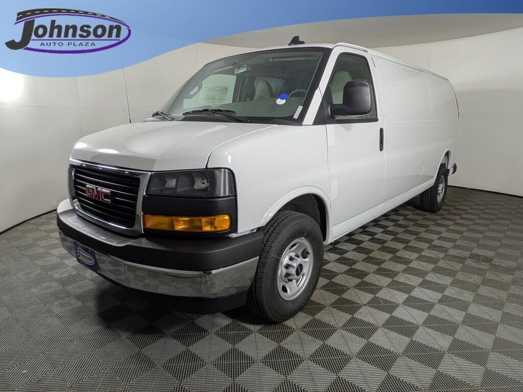 2025 GMC Savana Cargo 3500 RWD