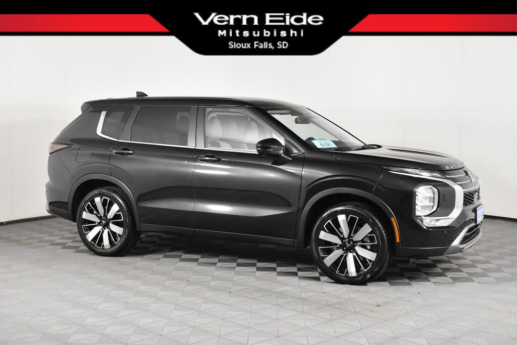 2025 Mitsubishi Outlander SE FWD