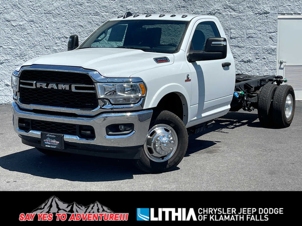 2024 RAM 3500 Chassis Tradesman Regular Cab LB DRW 4WD