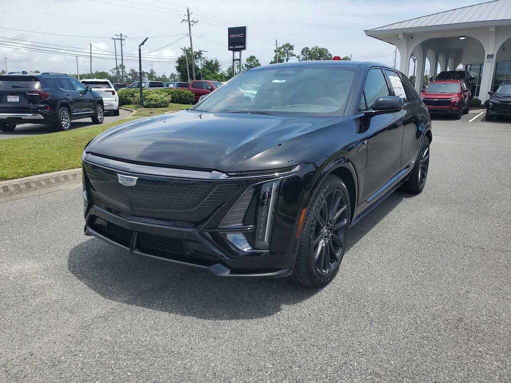 2026 Cadillac LYRIQ-V AWD