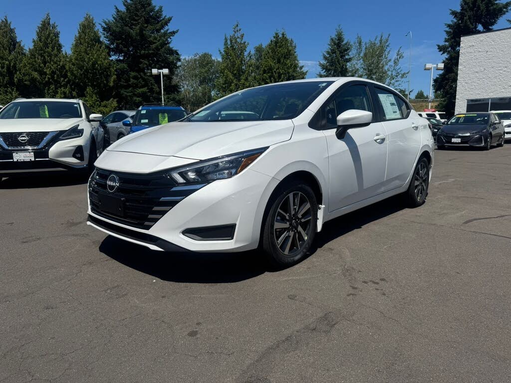 2025 Nissan Versa SV FWD