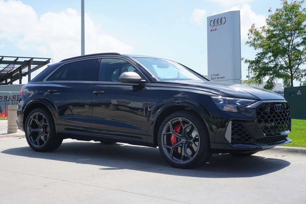 2025 Audi RS Q8 4.0T quattro Performance