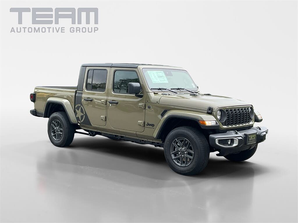 2025 Jeep Gladiator Sport S Crew Cab 4WD