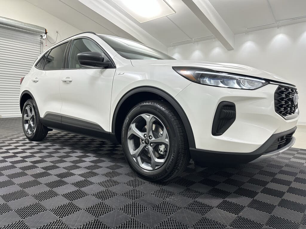 2025 Ford Escape Hybrid ST-Line FWD