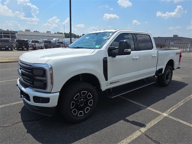 2025 Ford F-250 Super Duty Platinum Crew Cab 4WD