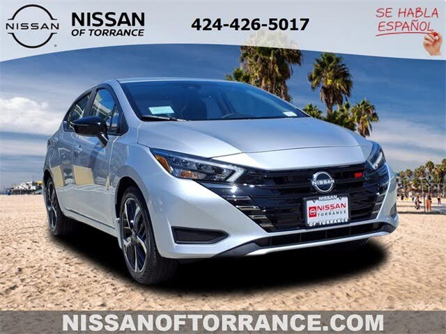 2025 Nissan Versa SR FWD