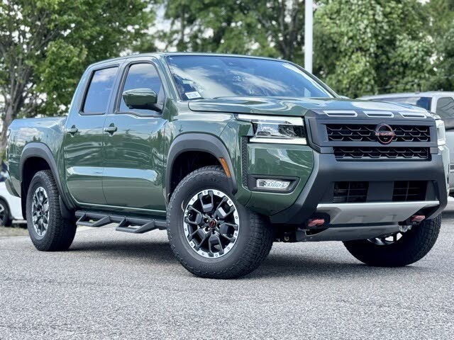 2025 Nissan Frontier PRO-4X Crew Cab 4WD