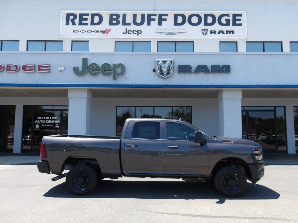 2025 RAM 2500 Tradesman Crew Cab 4WD