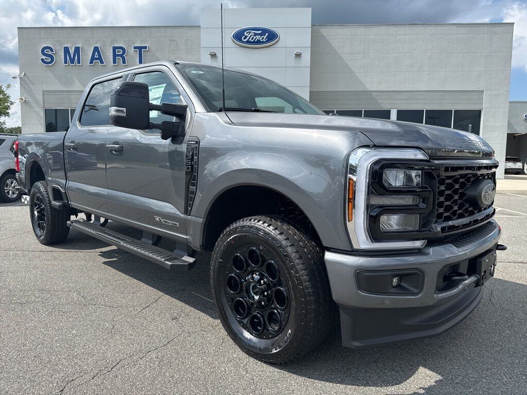 2025 Ford F-350 Super Duty Lariat Crew Cab 4WD