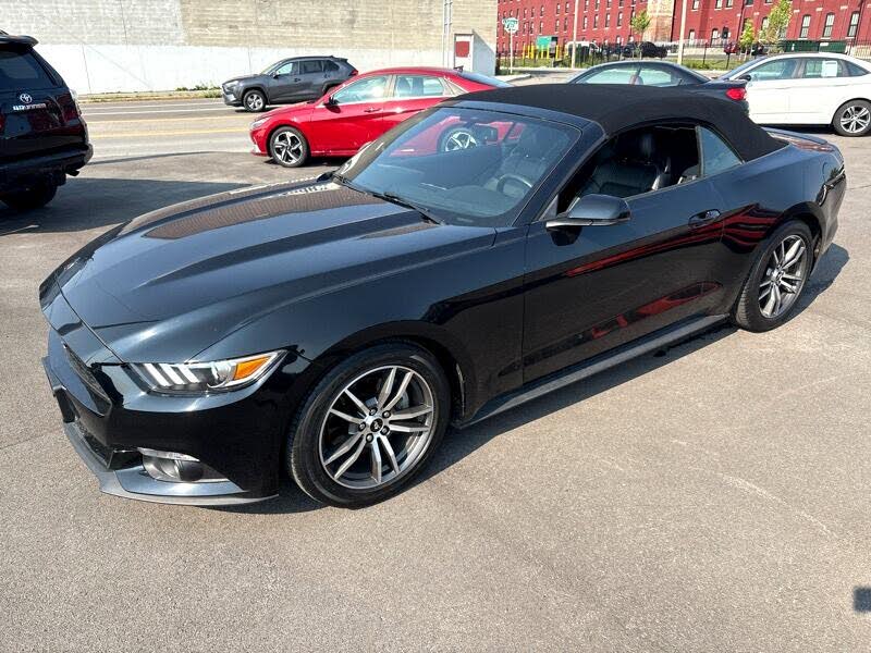 2016 Ford Mustang EcoBoost Premium Convertible RWD