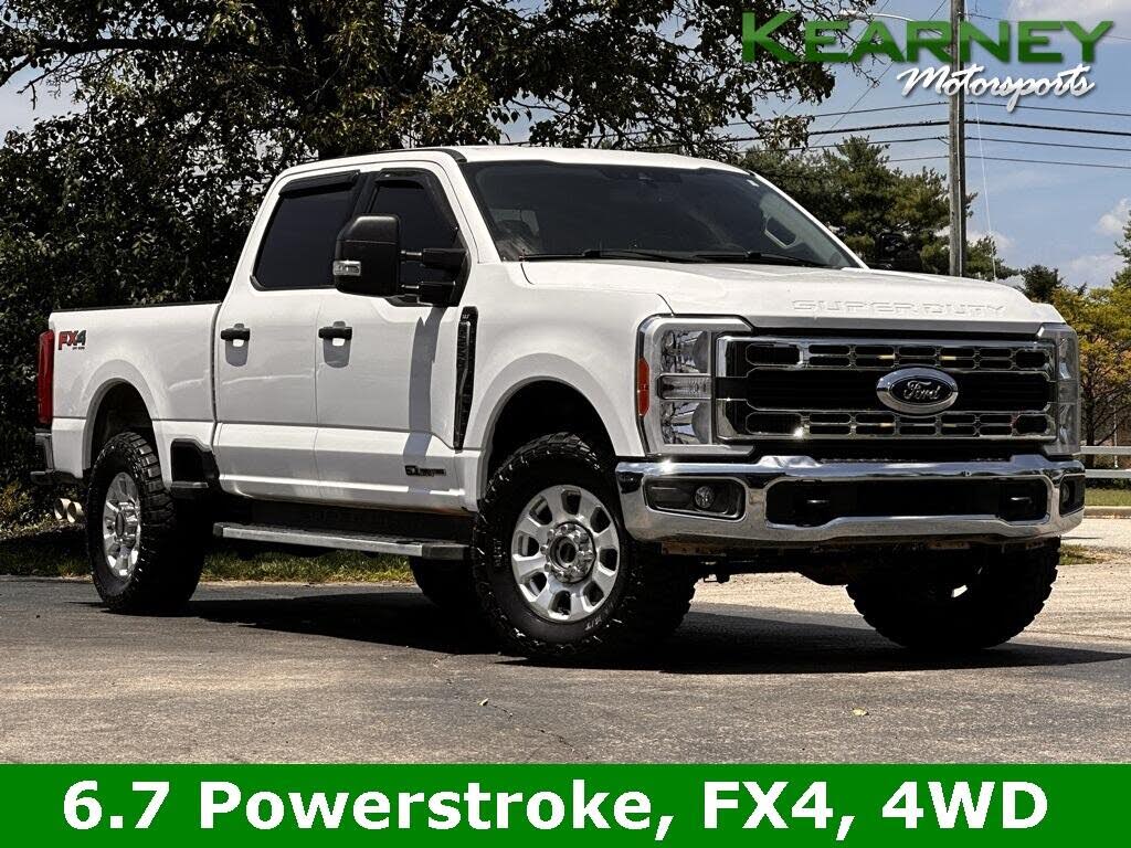 2023 Ford F-250 Super Duty XLT Crew Cab 4WD