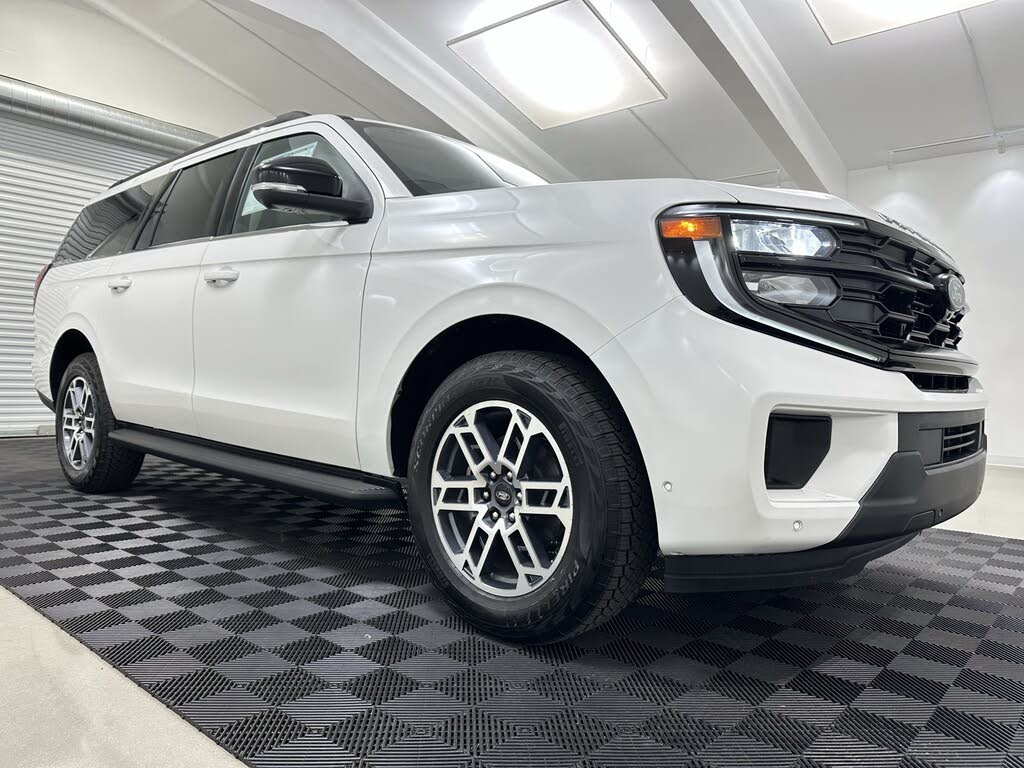 2025 Ford Expedition MAX Active 4WD