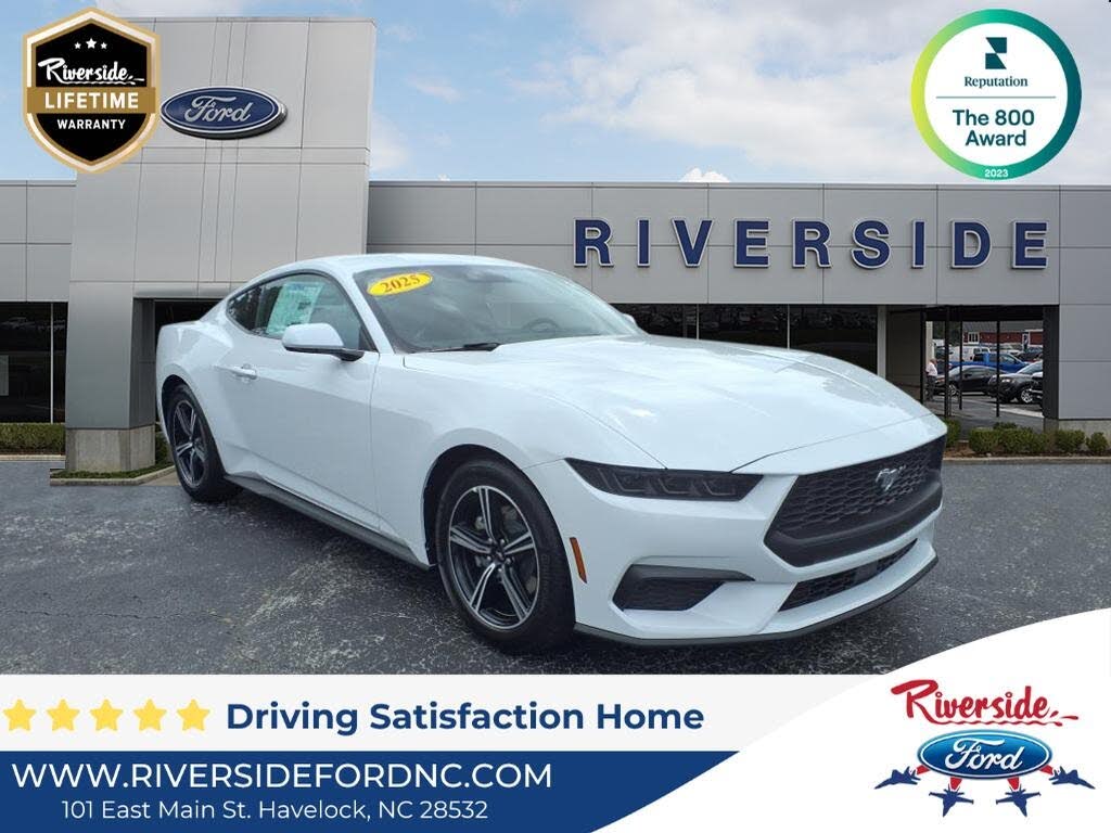 2025 Ford Mustang EcoBoost Fastback RWD