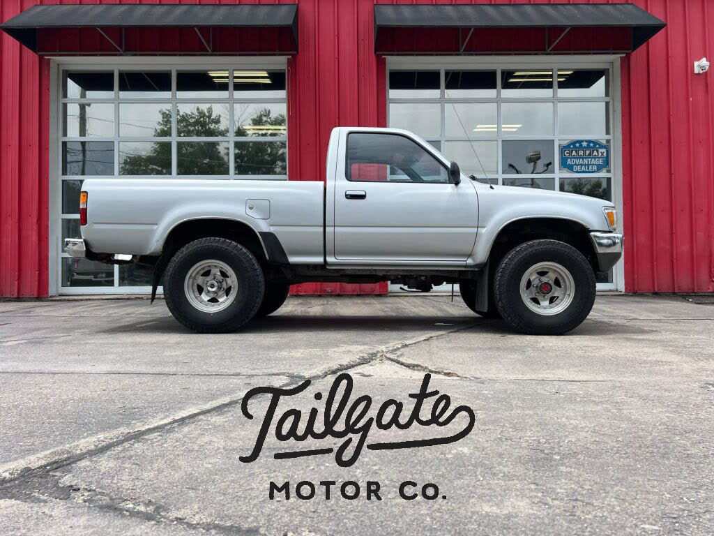 1989 Toyota Pickup 2 Dr Deluxe V6 4WD Standard Cab