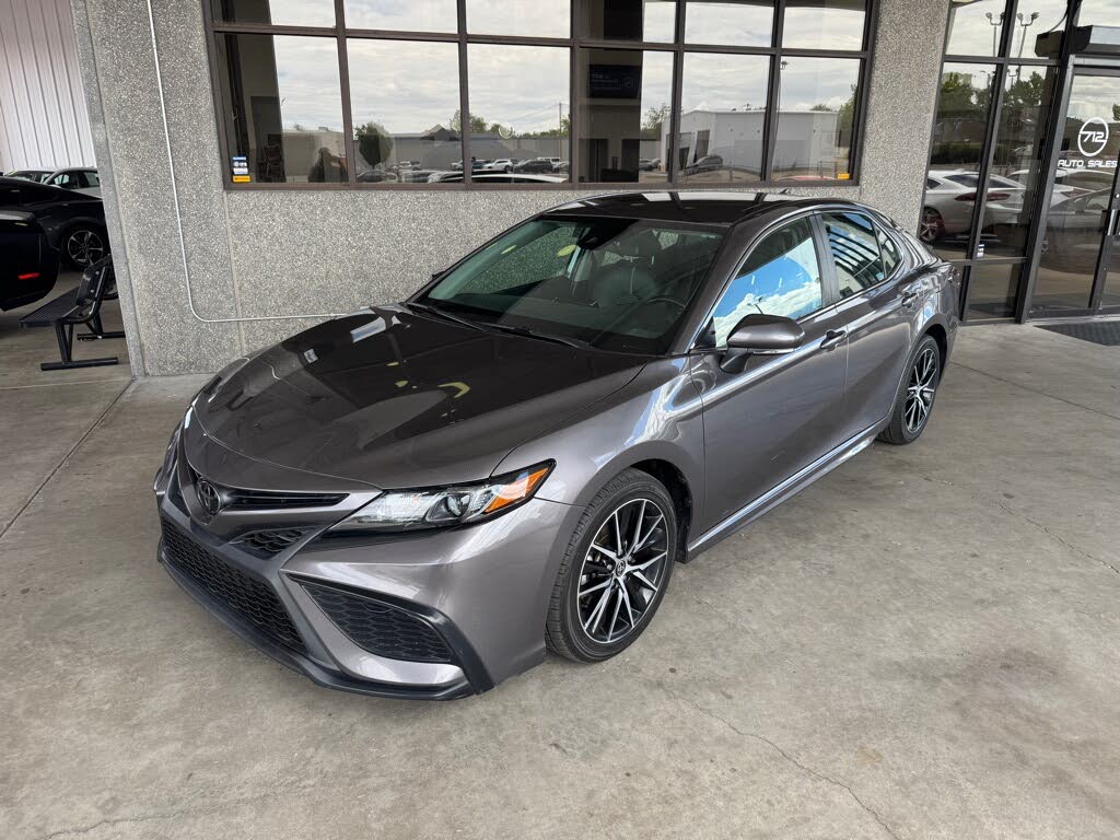 2023 Toyota Camry SE FWD