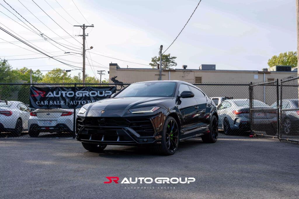 2019 Lamborghini Urus 4WD