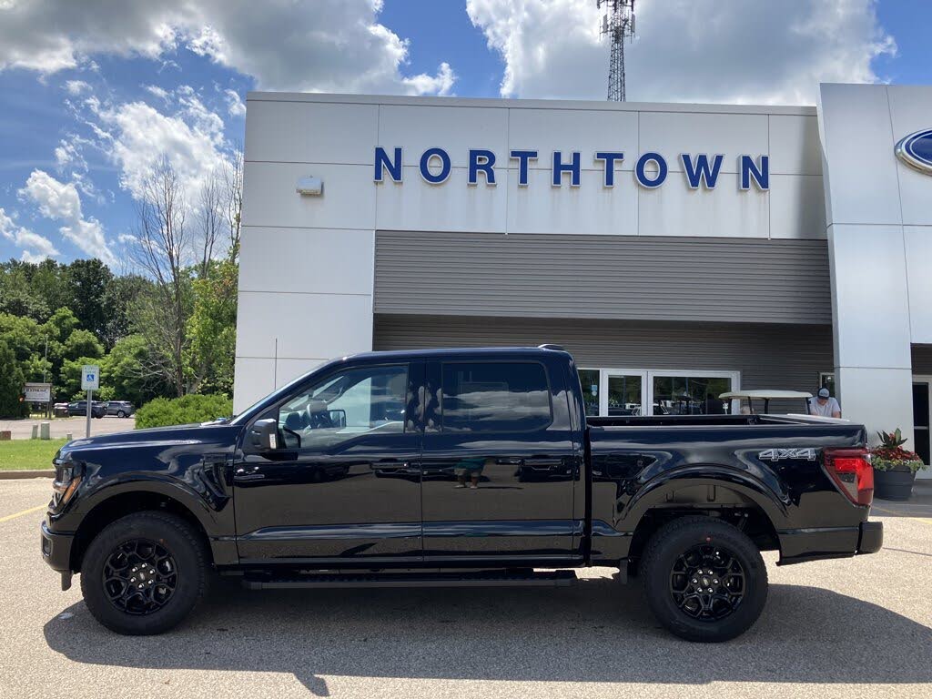 2025 Ford F-150 XLT SuperCrew 4WD