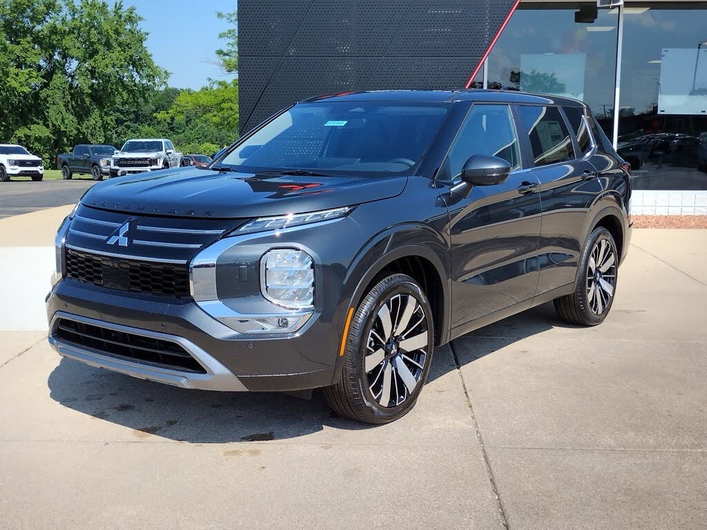 2025 Mitsubishi Outlander SE FWD