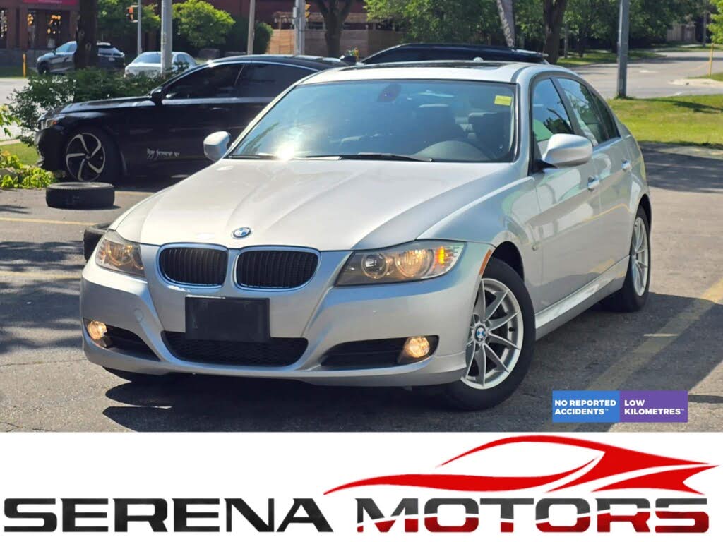 2011 BMW 3 Series 323i Sedan RWD