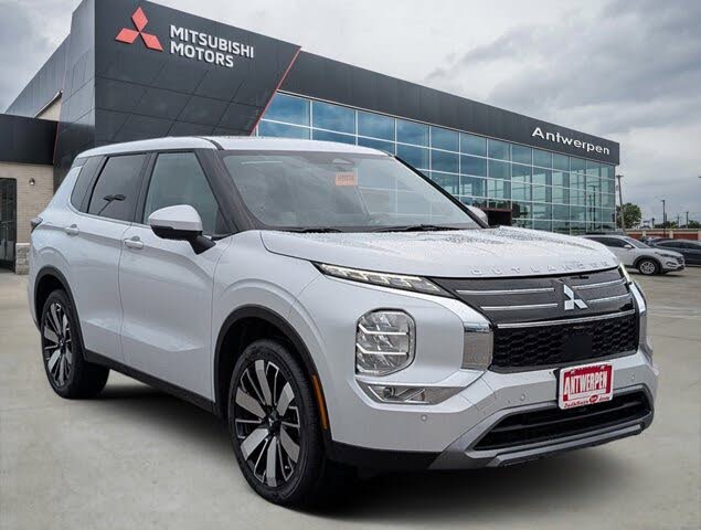 2025 Mitsubishi Outlander SE FWD