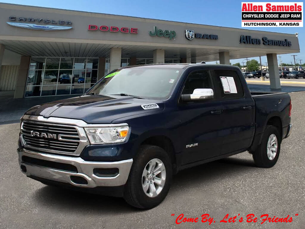 2024 RAM 1500 Laramie Crew Cab 4WD