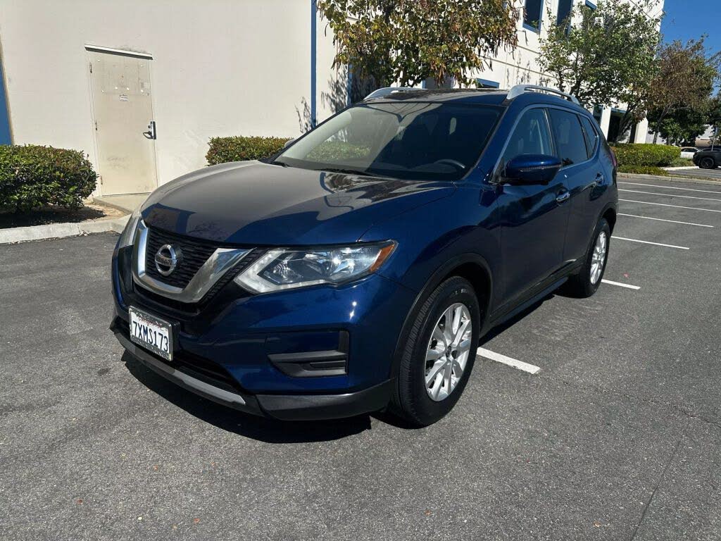 2017 Nissan Rogue SV FWD