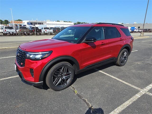 2025 Ford Explorer ST AWD