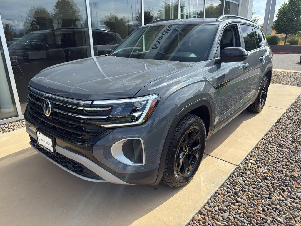 2025 Volkswagen Atlas Peak Edition 4Motion