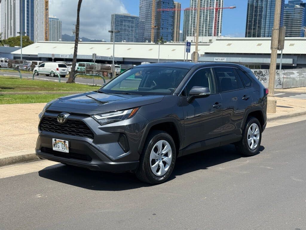 2023 Toyota RAV4 LE FWD